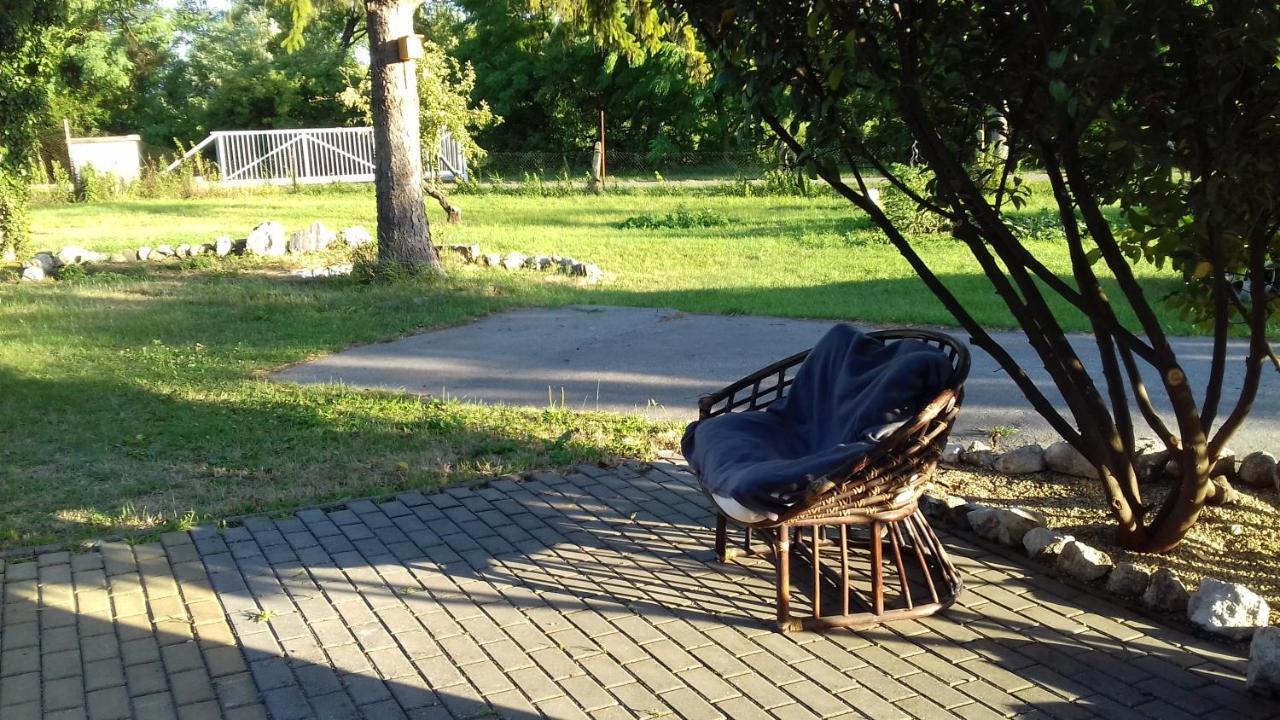 U Nas Ve Vile Pensionat Cejc Exteriör bild